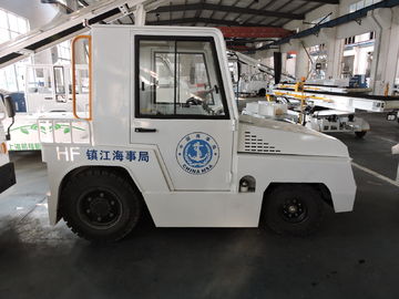 China Heavy Duty White Aircraft Tug Tractor 130 - 165 Millimeter Ground Clearance supplier