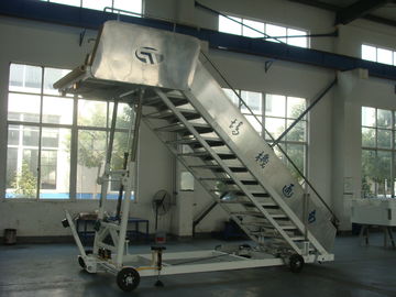 China Heavy Duty Aircraft Boarding Stairs 196 L x 156 W Centimeter Platform Dimension supplier