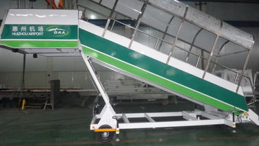 China Non Slip Passenger Boarding Stairs , Aircraft Step Ladder CE Approved supplier