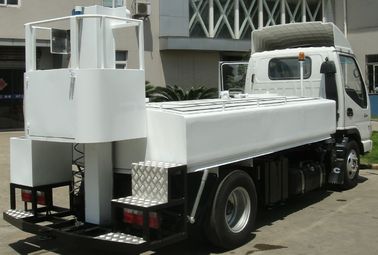 China High Capacity Portable Water Truck Provide Drinking Water To A340 / A330 / A300 supplier