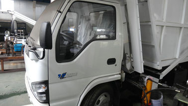 China Aviation Garbage Disposal Truck 12 - 15 m3 Container Volume Easy Operation supplier