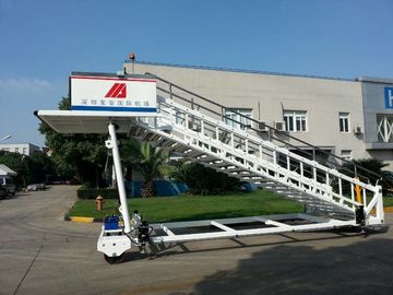 China Portable Airplane Steps Ladder Diesel Driven 2300 To 3600 mm Height supplier