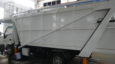 China Stable Waste Removal Trucks , ISUZU 600 P Garbage Collection Vehicle supplier