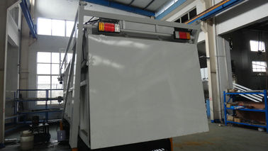 China Aircraft Garbage Removal Truck , Rubbish Collection Truck Low Consumption supplier